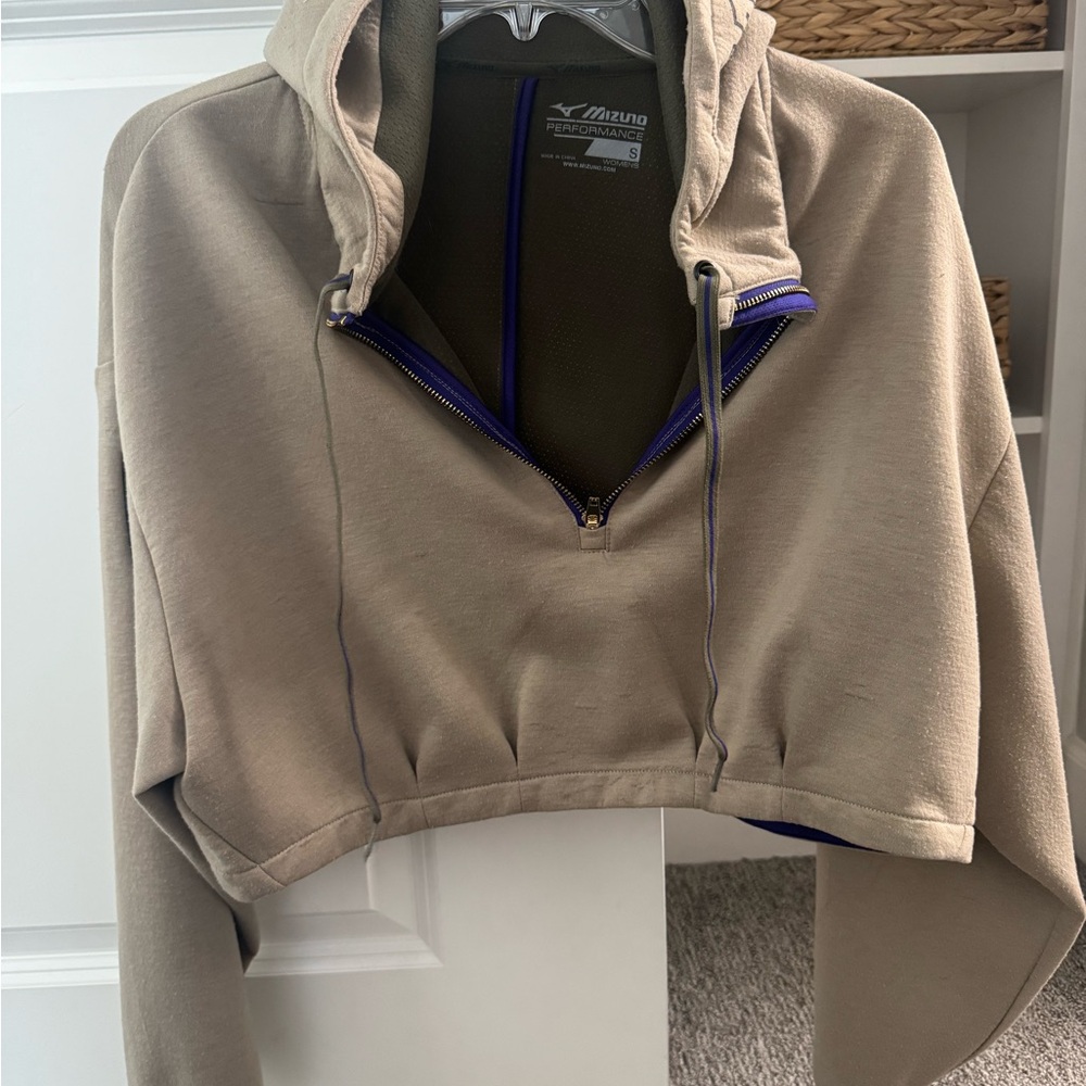 Mizuno Tan Cropped Hoodie Ronda Rousey Collection